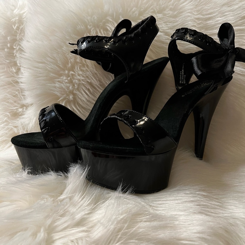 Woman shoes sandals